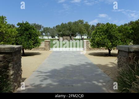 IRVINE, KALIFORNIEN - 1. MAI 2021: Der Orange Grove auf dem Jeffrey Open Space Trail. Stockfoto