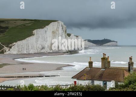 Die Sieben Schwestern sind eine Reihe von Kreidefelsen am Ärmelkanal. Sie sind Teil der South Downs in East Sussex, zwischen den Städten Seaford Stockfoto