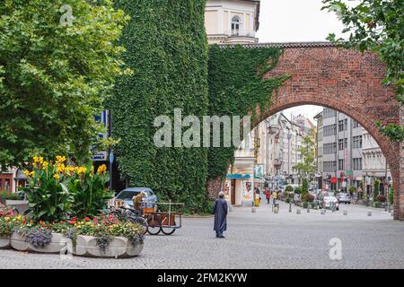 MÜNCHEN, DEUTSCHLAND - 14. Sep 2008: Das Sendlinger Tor ist ein Stadttor am südlichen Ende der historischen Altstadt Münchens Stockfoto