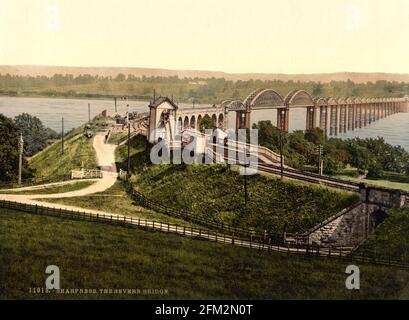 Die Eisenbahnbrücke von Severn (jetzt abgerissen) Zwischen Schärfe und Lydney um 1890-1900 Stockfoto