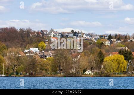 Blick auf Essen-Heisingen am Ufer des Baleneysees, Essen, Ruhrgebiet, Nordrhein-Westfalen, Deutschland, Europa Stockfoto