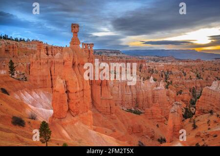 sonnenaufgang über Hoodoos im bryce Canyon National Park, utah Stockfoto