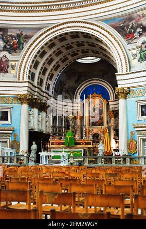 Das Innere der Mosta Rotunde auf der maltesischen Insel ist bekannt als Basilika von Saint Marja Assunta Stockfoto