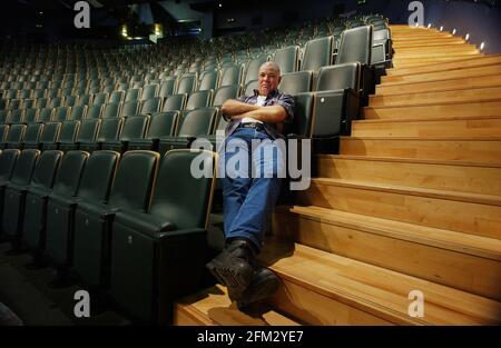 MATTHEW KELLY BEIM BIRMINGHAM REP. 30/10/01 PILSTON Stockfoto