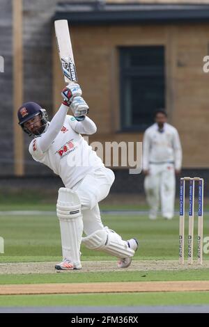 Jaik Mickleburgh trifft vier Läufe für Essex während des Cambridge MCCU gegen Essex CCC, English MCC University Match Cricket bei Fenner's am 1. April 2016 Stockfoto