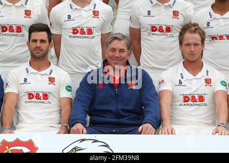 Essex-Cheftrainer Chris Silverwood schaut während eines Teams auf Foto beim Essex CCC Press Day im Essex County Ground am 7. April 2016 Stockfoto