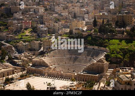 Der Blick auf das römische Theater von der Zitadelle Amman, Amman, Jordanien Stockfoto