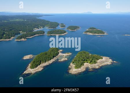 Saturnina Island und Flat Top Islands vor der Silva Bay, Gabriola Island Stockfoto