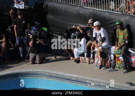 BONDI, AUSTRALIEN - 21. Feb 2016: Der bekannte Skateboarder Tony Hawk macht eine Luftdemonstration für den Bowl-A-rama Bondi Beach 2016 in der Nähe von Sydney Stockfoto