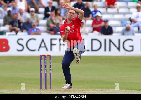 Jamie Porter beim Bowlen für Essex während Essex Eagles vs Glamorgan, Royal London One-Day Cup Cricket auf dem Essex County Ground am 26. Juli 20 Stockfoto