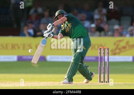 Steven Mullaney trifft sechs Läufe für Notts während des Essex Eagles gegen Notts Outlaws, des Royal London One-Day Cup Halbfinale-Cricket auf dem Cloudfm County Ground Stockfoto