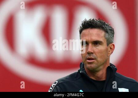 Kevin Pietersen von Surrey wärmt sich am 19. Juli 2017 vor Surrey gegen Essex Eagles, NatWest T20 Blast Cricket im Kia Oval Stockfoto