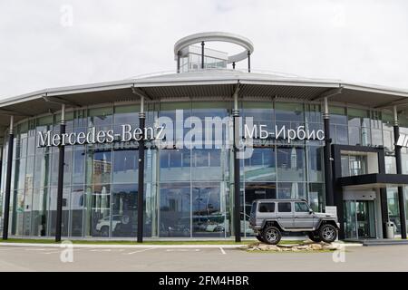 Kazan, Russland - 11. Juni 2018: Bau des Mercedes-Benz Kfz-Verkaufs- und Servicezentrums Stockfoto