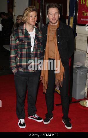 12. Feb 2019 - London, England, UK - Rip IT Up: The 60's Press Night Foto-Shows: Dougie Poynter und Danny Jones Stockfoto