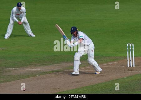 Ian Bell im Batting-Einsatz für Warwickshire während des Warwickshire CCC gegen Essex CCC, Specsavers County Championship Division 1 Cricket im Edgbaston Stadi Stockfoto