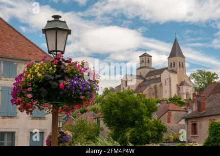 Chatillon-sur-seine und Saint-Vorles Kirche, Cote d’Or (21), Bourgogne-Franche-Comte Region, Frankreich Stockfoto