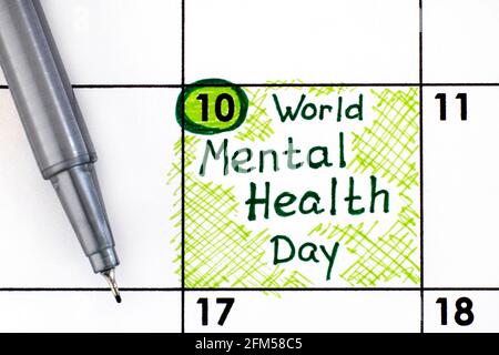 Erinnerung Welttag der psychischen Gesundheit im Kalender mit Stift. Oktober 10 Stockfoto