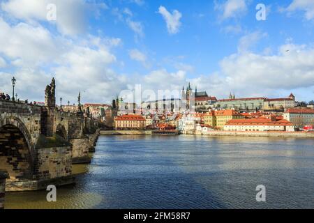Moldau und Karlsbrücke, Prag, Tschechische republik Stockfoto