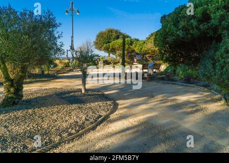 Der Mediterranean Garden an der Strandpromenade von Clacton on Sea Essex UK. April 2021. Stockfoto