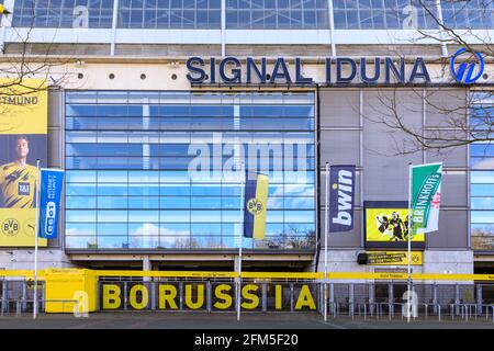 Signal Iduna Park, Borussia Dortmund Fußballverein BVB09 Stadionarena vorne außen, Dortmund, Deutschland Stockfoto