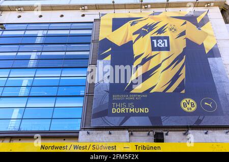 Signal Iduna Park, Borussia Dortmund Fußballverein BVB09 Stadionarena vorne außen, Dortmund, Deutschland Stockfoto