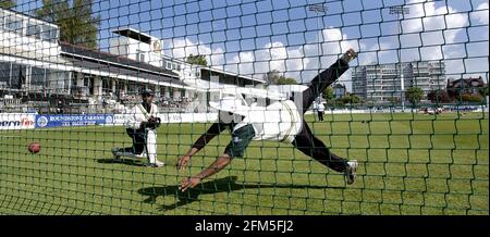 SESSEX V ZIMBABWE AT HOVE 15/5/2003 CRICKET-BILD DAVID ASHDOWN CRICKET Stockfoto