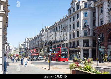 Doppeldeckerbus, Regent Street, Soho, City of Westminster, Greater London, England, Vereinigtes Königreich Stockfoto