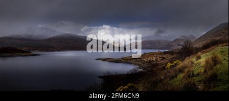 loch cluanien dramatische Landschaft im schottischen Hochland, Stockfoto