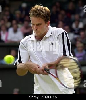 Jan Michael Gambill Tennisspieler der USA, 2000. Juni beim Spiel gegen Lleyton Hewitt aus Australien in den Herren-Singles, Erstrunde in Wimbledon. Gambill gewann 6-3, 6-2, 7-5 Stockfoto