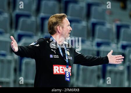 Mannheim, Deutschland. Mai 2021. Handball: Bundesliga, Rhein-Neckar Löwen - Füchse Berlin, Matchday 28, SAP Arena. Martin Schwalb, Trainer der Rhein-Neckar Löwen, stöhnt. Quelle: Uwe Anspach/dpa/Alamy Live News Stockfoto