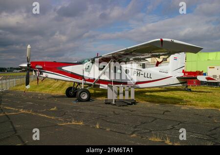 Pilatus PC-6/B2-H4 Turbo-Porter-Flugzeug auf der Farnborough International Airshow 2008. B2-H4 hat die Struktur des Flugrahmens verbessert und die Flügel erweitert Stockfoto