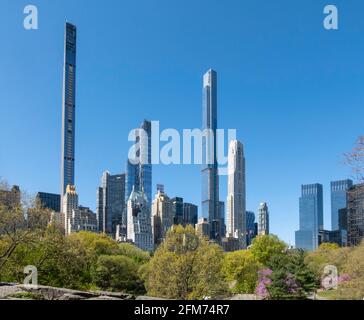 Midtown Skyline mit Supertall Condos, vom Central Park aus gesehen Stockfoto