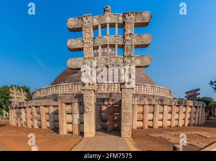 Great Stupa, altes buddhistisches Denkmal in Sanchi, Madhya Pradesh, Indien Stockfoto