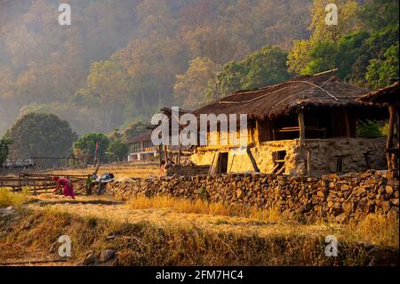 Das abgelegene Dorf Chuka am Ufer des Flusses Sarda, berühmt gemacht durch Jim Corbett in seinem Buch Maneaters of Kumaon, Uttarakhand, Indien Stockfoto