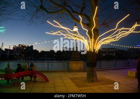 Spaziergänge an der Themse, London Stockfoto