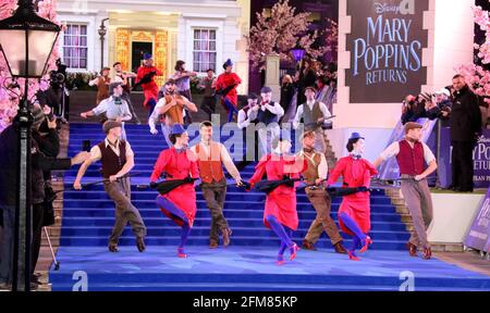 12. Dez 2018 - London, England, UK - Mary Poppins gibt europäische Premiere zurück Fotoshows: Tänzer Stockfoto