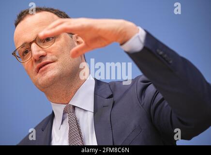 Berlin, Deutschland. Mai 2021. Bundesgesundheitsminister Jens Spahn (CDU) spricht auf der wöchentlichen Pressekonferenz zur aktuellen Krönung. Quelle: Michael Kappeler/dpa/Alamy Live News Stockfoto