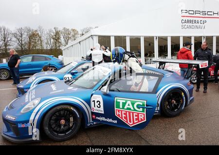 KAGEROD 20210507 Schwedens Prinz Carl Philip in seinem Porsche während der Qualifikationsrunde des Porsche Carrera Cup auf der Ring Knutstorp Rennstrecke vor Kagerod in Südschweden. Foto Andreas Hillergren / TT kod 10600. Stockfoto