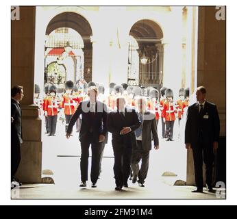 Tony Blair trifft den italienischen Premierminister Silvio Berlusconi in der Downing Street, London.pic David Sandison 13/7/2004 Stockfoto