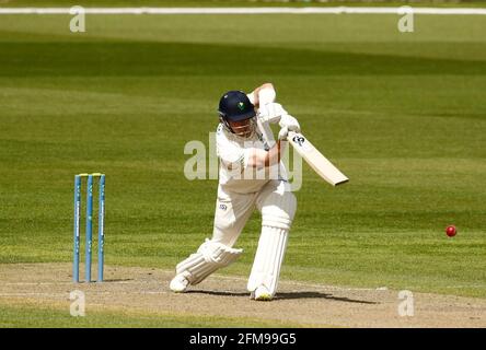 Manchester, Großbritannien. 7. Mai 2021: County Championship Cricket, Lancashire versus Glamorgan, Tag 2; Dan Douthwaite von Glamorgan Credit: Action Plus Sports Images/Alamy Live News Stockfoto