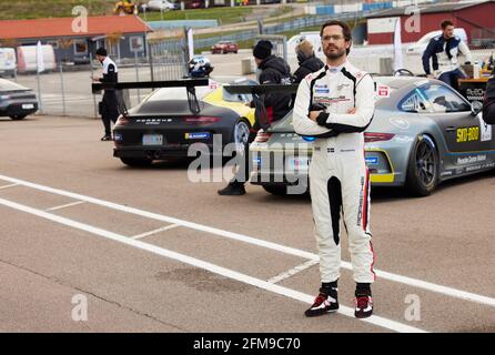 KAGEROD 20210507 Schwedens Prinz Carl Philip während der Qualifikationsrunde des Porsche Carrera Cup auf der Ring Knutstorp Rennstrecke vor Kagerod in Südschweden. Foto Andreas Hillergren / TT kod 10600. Stockfoto