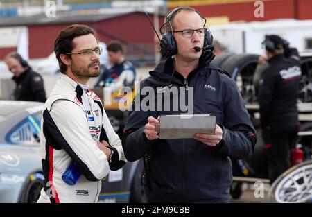 KAGEROD 20210507 Schwedens Prinz Carl Philip während der Qualifikationsrunde des Porsche Carrera Cup auf der Ring Knutstorp Rennstrecke vor Kagerod in Südschweden. Foto Andreas Hillergren / TT kod 10600. Stockfoto