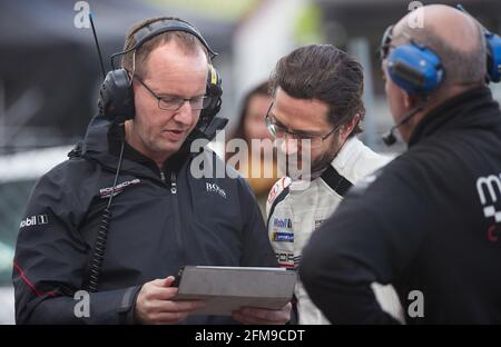 KAGEROD 20210507 Schwedens Prinz Carl Philip während der Qualifikationsrunde des Porsche Carrera Cup auf der Ring Knutstorp Rennstrecke vor Kagerod in Südschweden. Foto Andreas Hillergren / TT kod 10600. Stockfoto