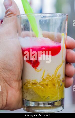 Faluda - Street Food in Udaipur, Rajasthan Staat, Indien Stockfoto