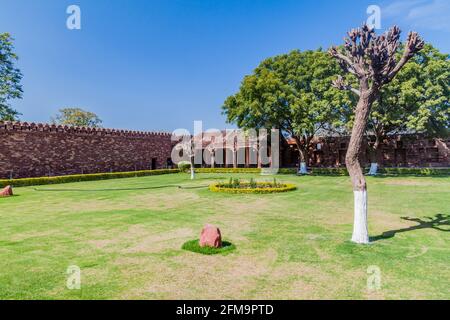 Garten in der antiken Stadt Fatehpur Sikri, Bundesstaat Uttar Pradesh, Indien Stockfoto