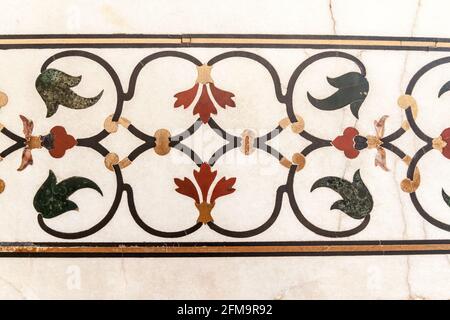 Detail einer Wand von Taj Mahal in Agra, Indien Stockfoto