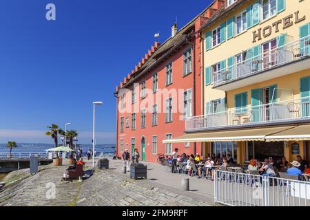 Hafen- und Seepromenade in Meersburg am Bodensee, Bodenseeraum, Baden, Baden-Württemberg, Süddeutschland, Deutschland, Europa Stockfoto