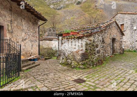 Impressionen aus dem Bergdorf Bulnes, Asturien, Nordspanien, Nationalpark Picos de Europa. Stockfoto