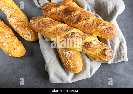 Hausgemachtes Curcuma Curry Viennoise Brot Stockfoto