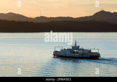 Quinsam - Baujahr: 1982, Vancouver - Gesamtlänge: 86.85 m (284'11') - maximale Hubraum: 1,429 Tonnen - Fahrzeugkapazität: 70 - Passenger & Crew Capac Stockfoto